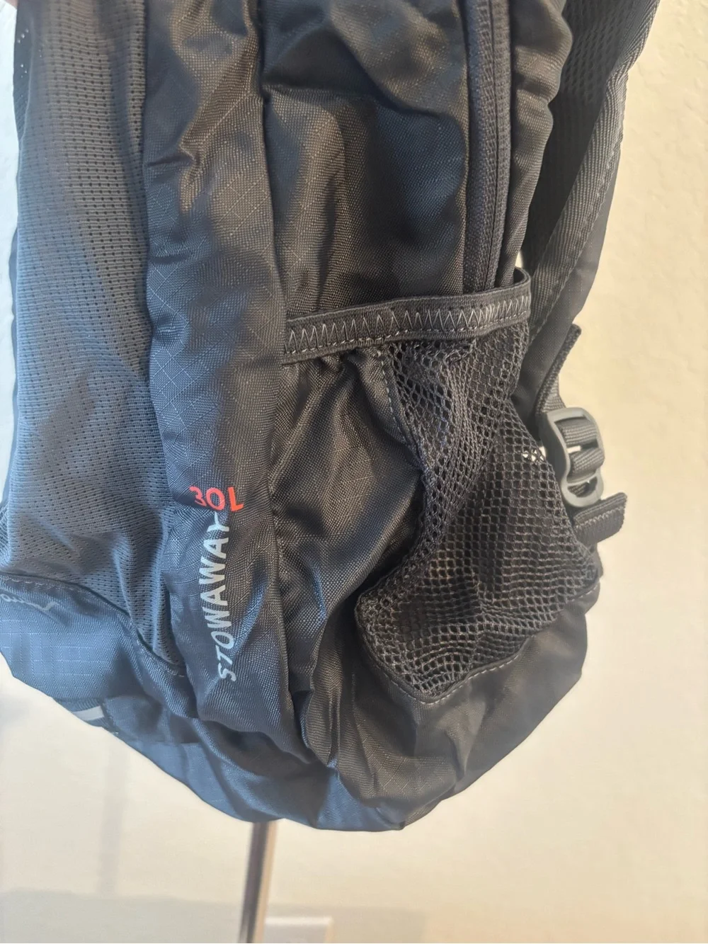 NWT Eddie Bauer Stowaway Packable Daypack 30L Dark Smoke Travel Hiking Backpack